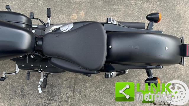 HARLEY-DAVIDSON 883 Iron Unico Proprietario