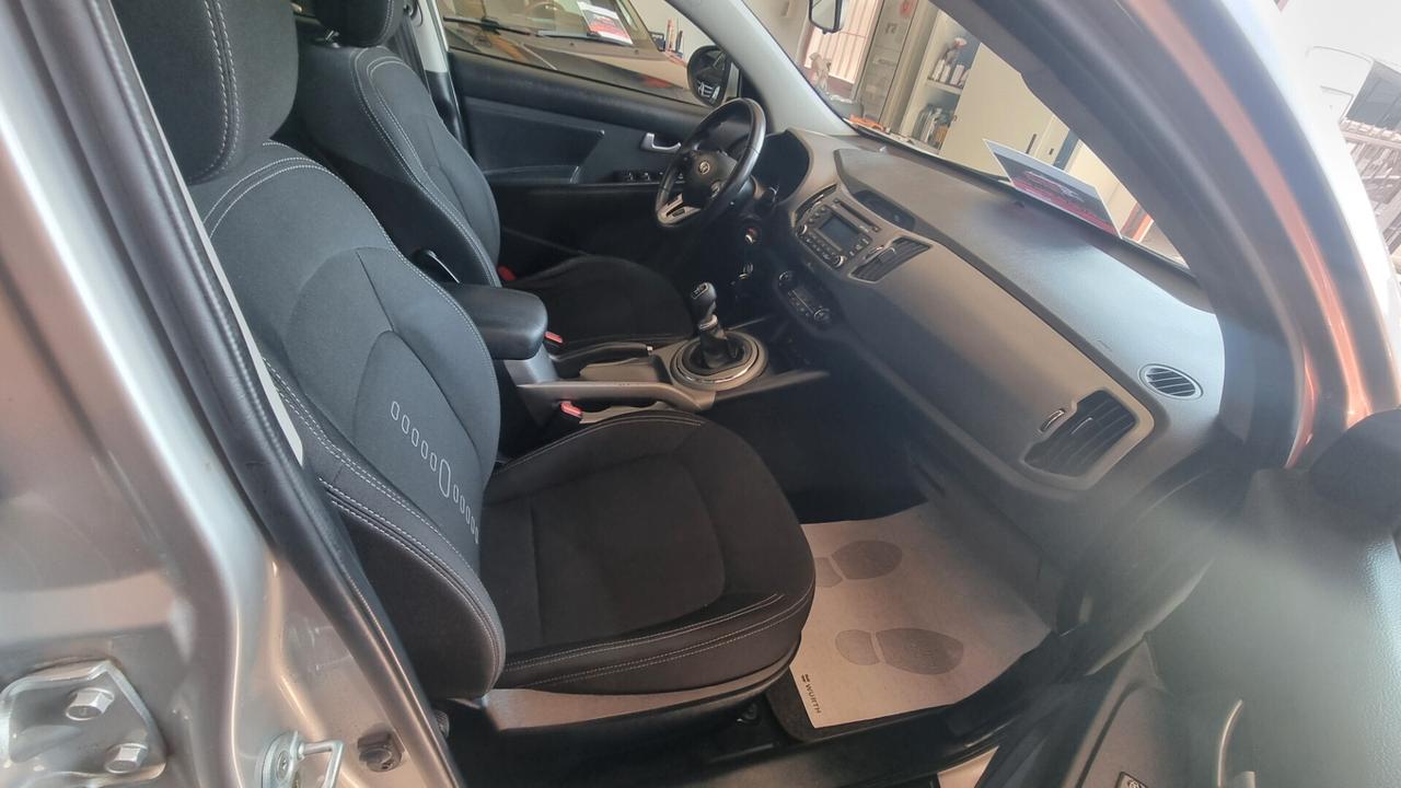 Kia Sportage 1.7 CRDI VGT 2WD high tech