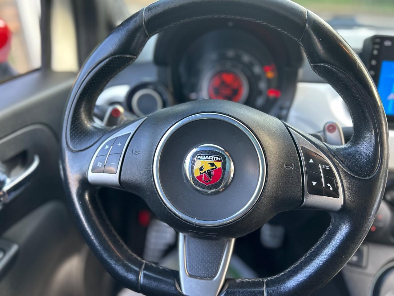 Abarth 500 C 1.4 Turbo T-Jet MTA Bicolore