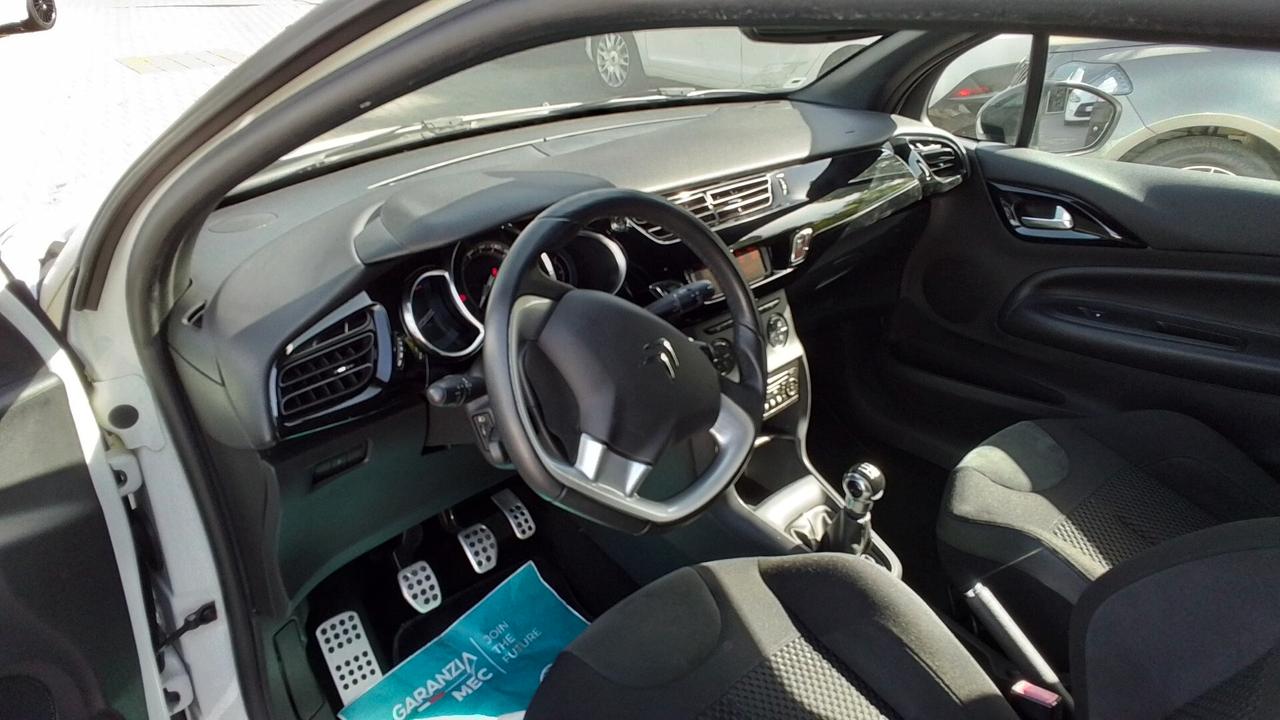 Citroen DS3 3 1.2 VTi 82 Chic