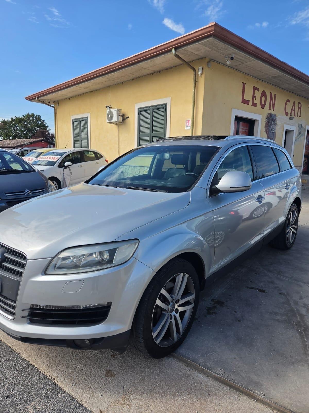 Audi Q7 3.0 V6 TDI 233CV quattro tiptronic km 160 mila unico proprietario