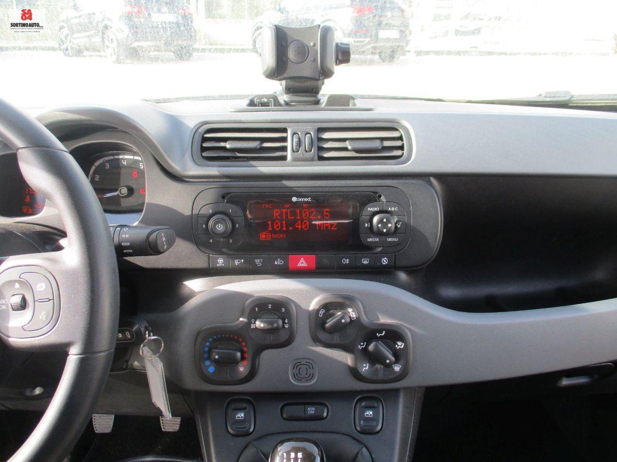 FIAT Panda 1.0 S&S Hybrid City Life-KM40000