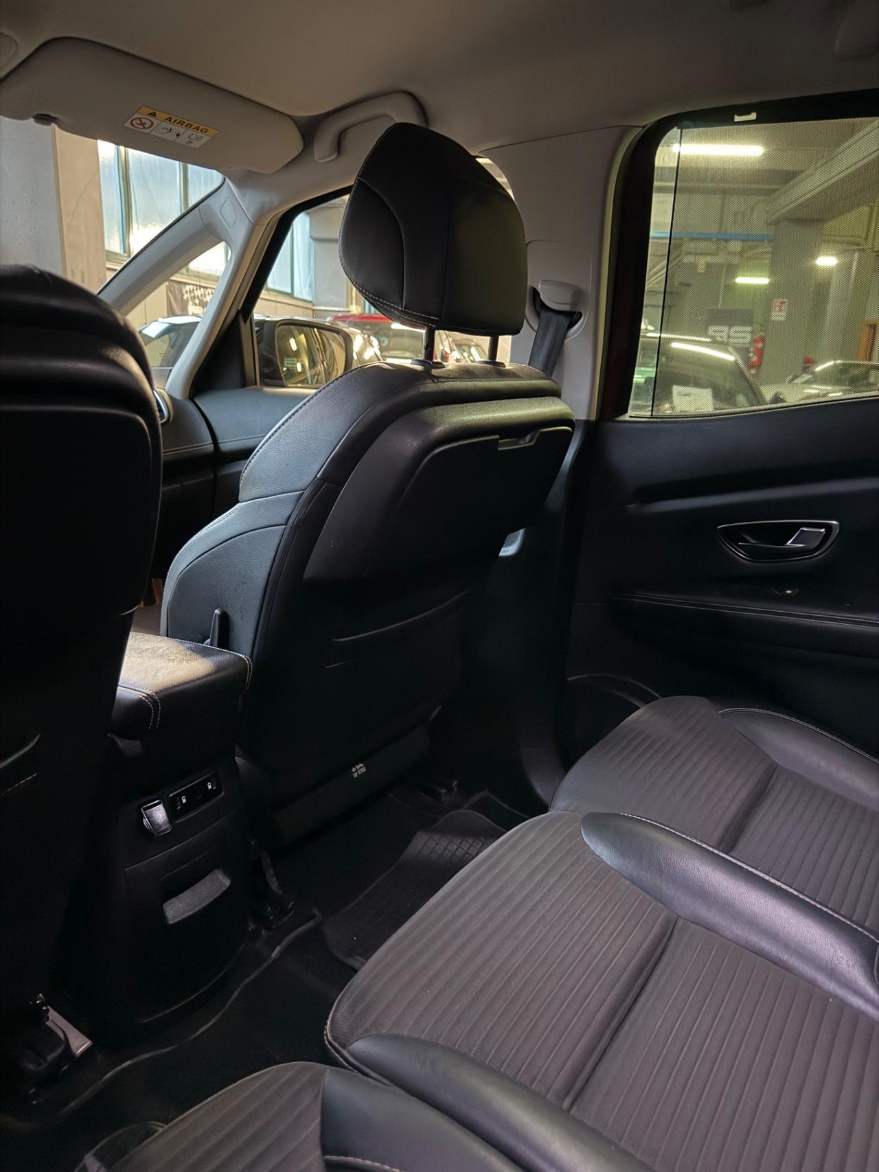 Renault SCÈNIC 1.5 dCi EU6B BOSE INITIALE PARIS