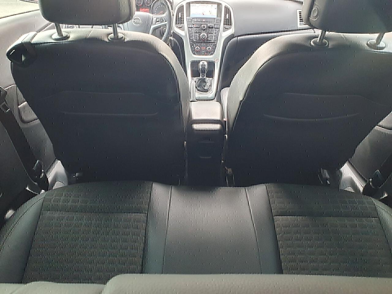 Opel Astra GTC 2.0 CDTI 165CV manuale 2012