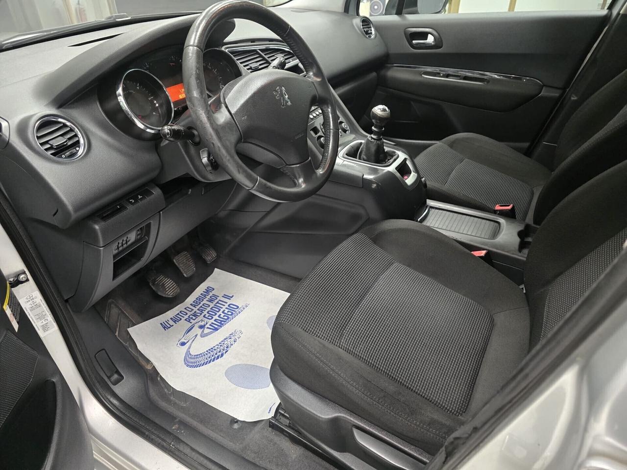 Peugeot 5008 1.6 HDi 112CV Premium