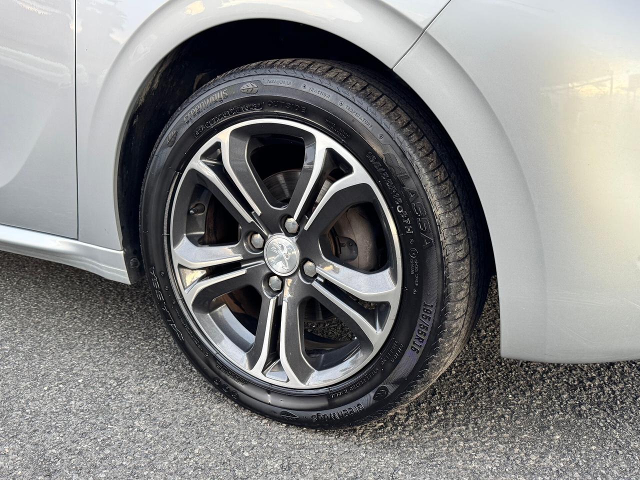 Peugeot 208 1.4 HDi 68 CV 5 porte Active