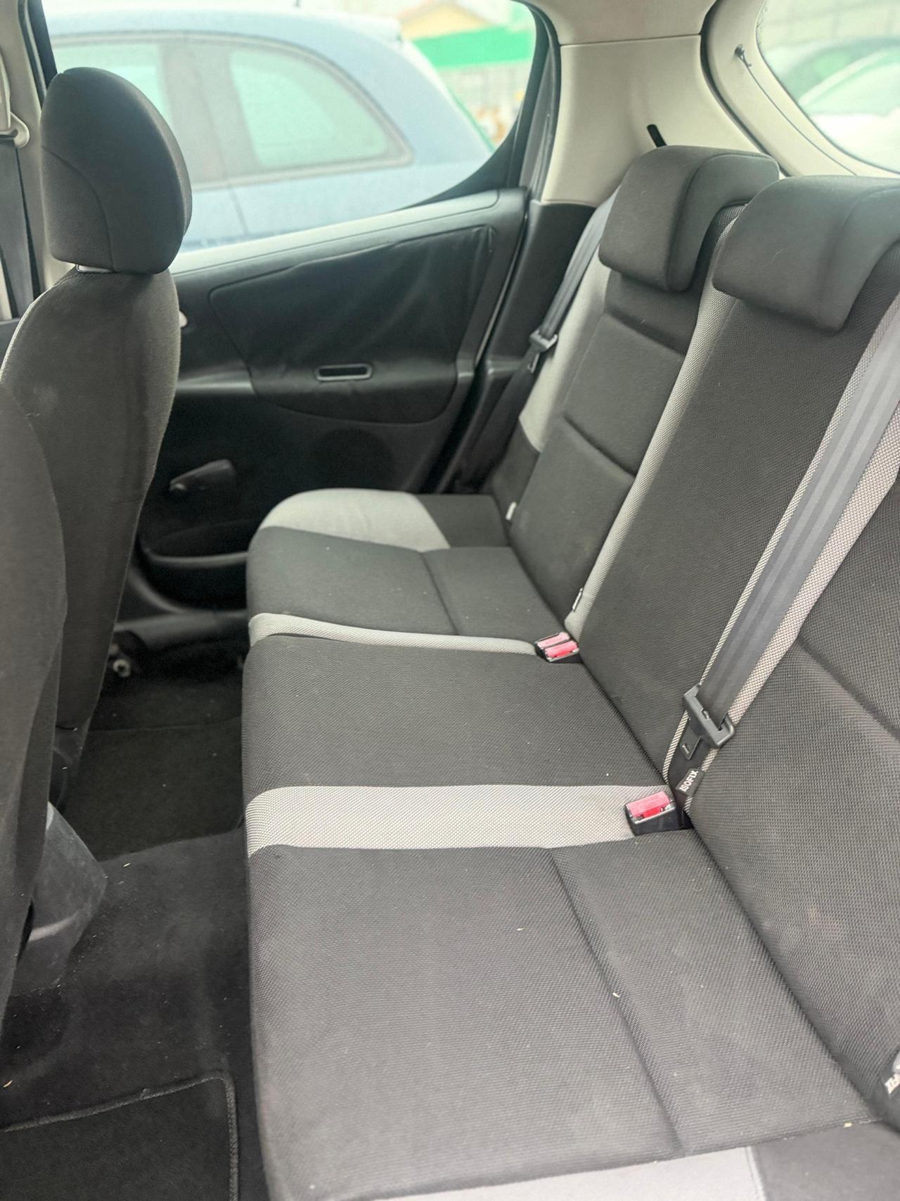 Peugeot 207 1.4 8V 75CV 5p. ONE Line