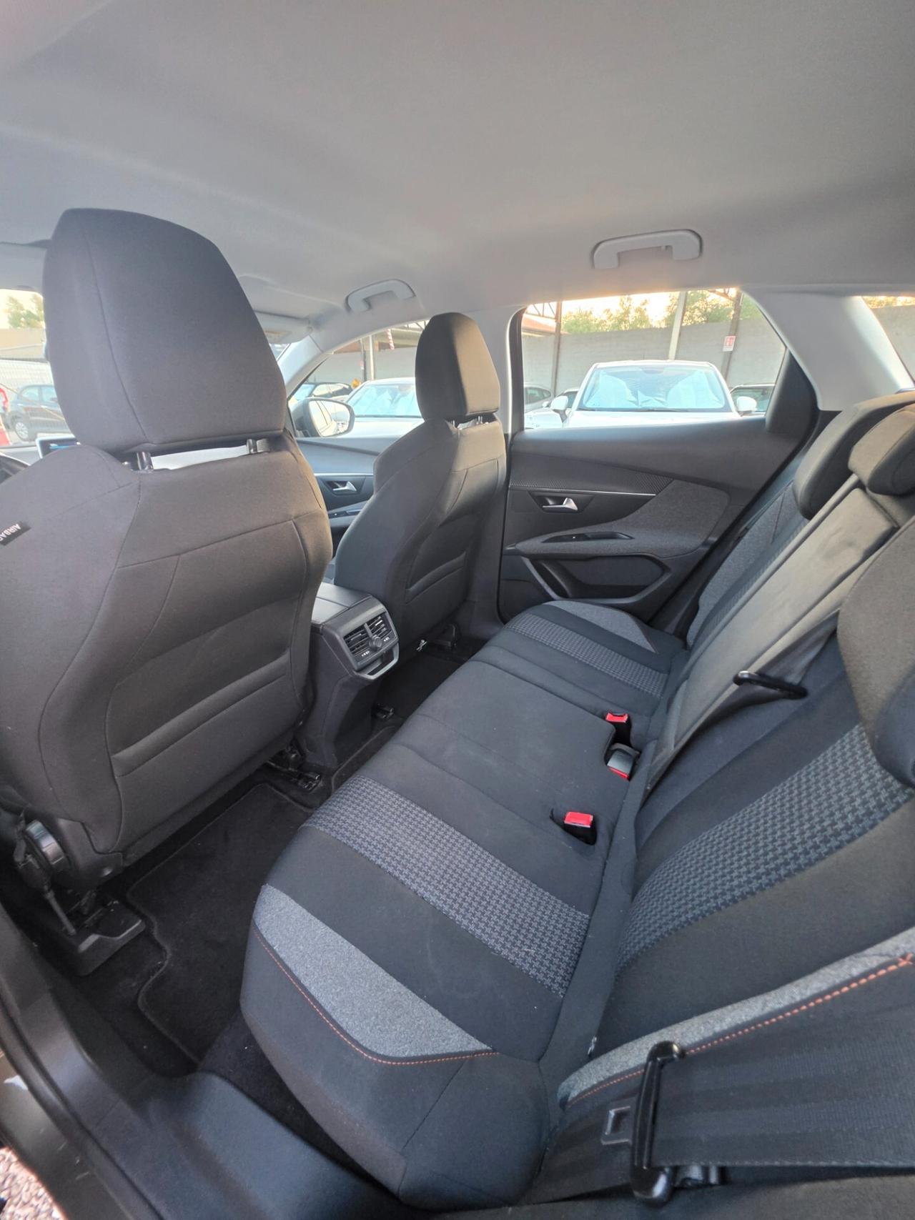 Peugeot 3008 BlueHDi 1.6 120 S&S BC Business automatica