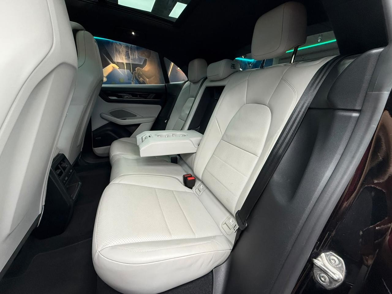 Porsche Macan EV 4S (451)