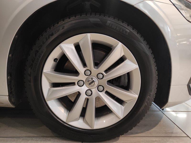 VOLVO V60 (2018-->) - V60 B4 (d) Geartronic Momentum Business