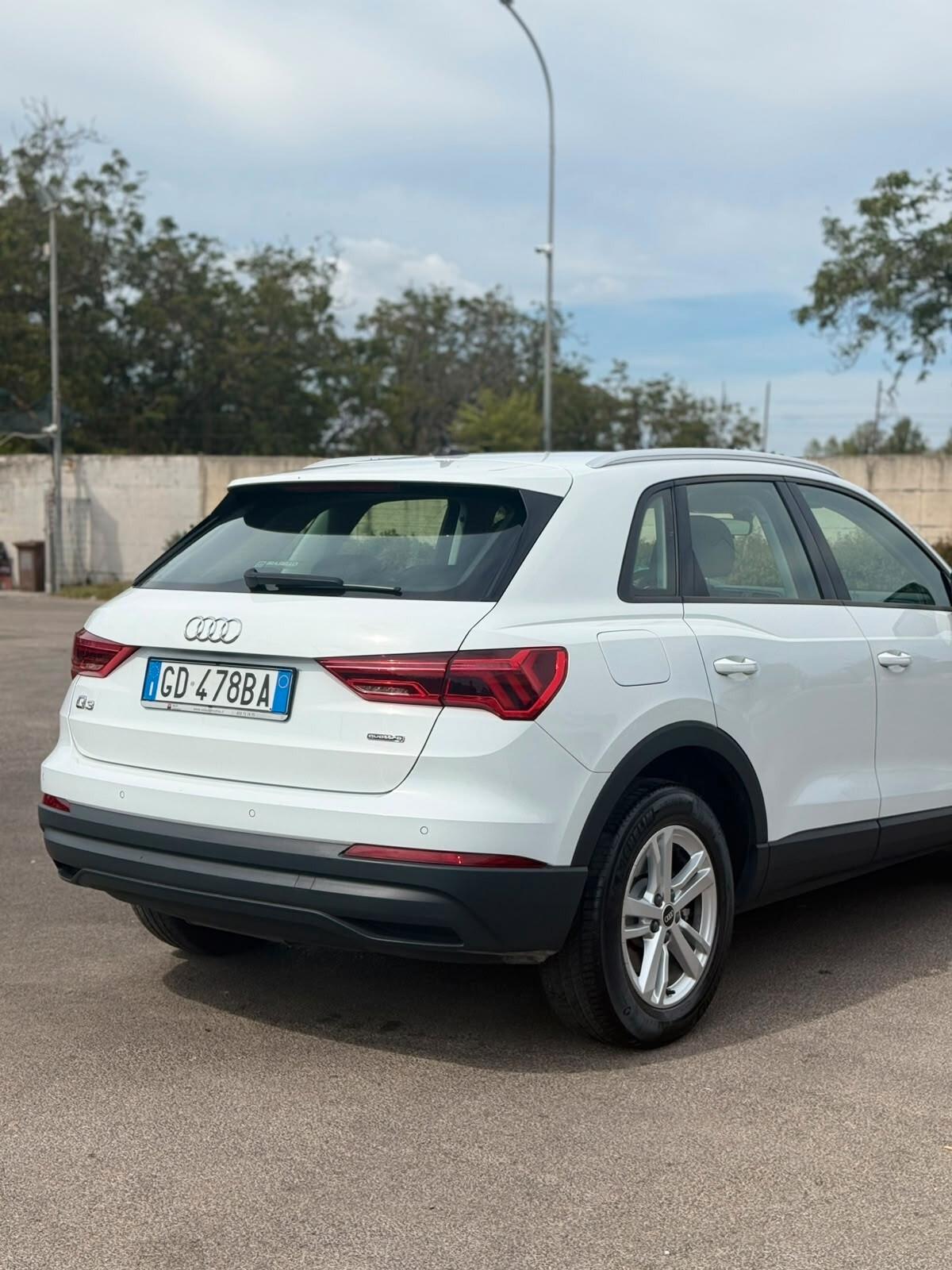 Audi Q3 40 TDI quattro S tronic matrix iva deducibile