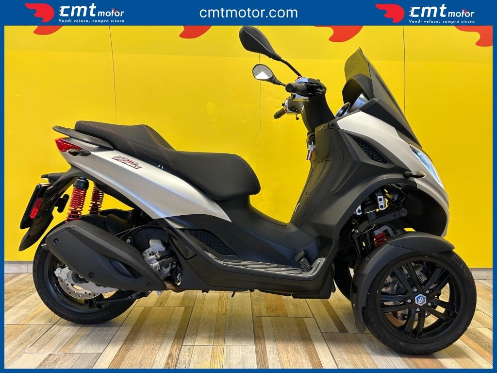 Piaggio MP3 - 2024