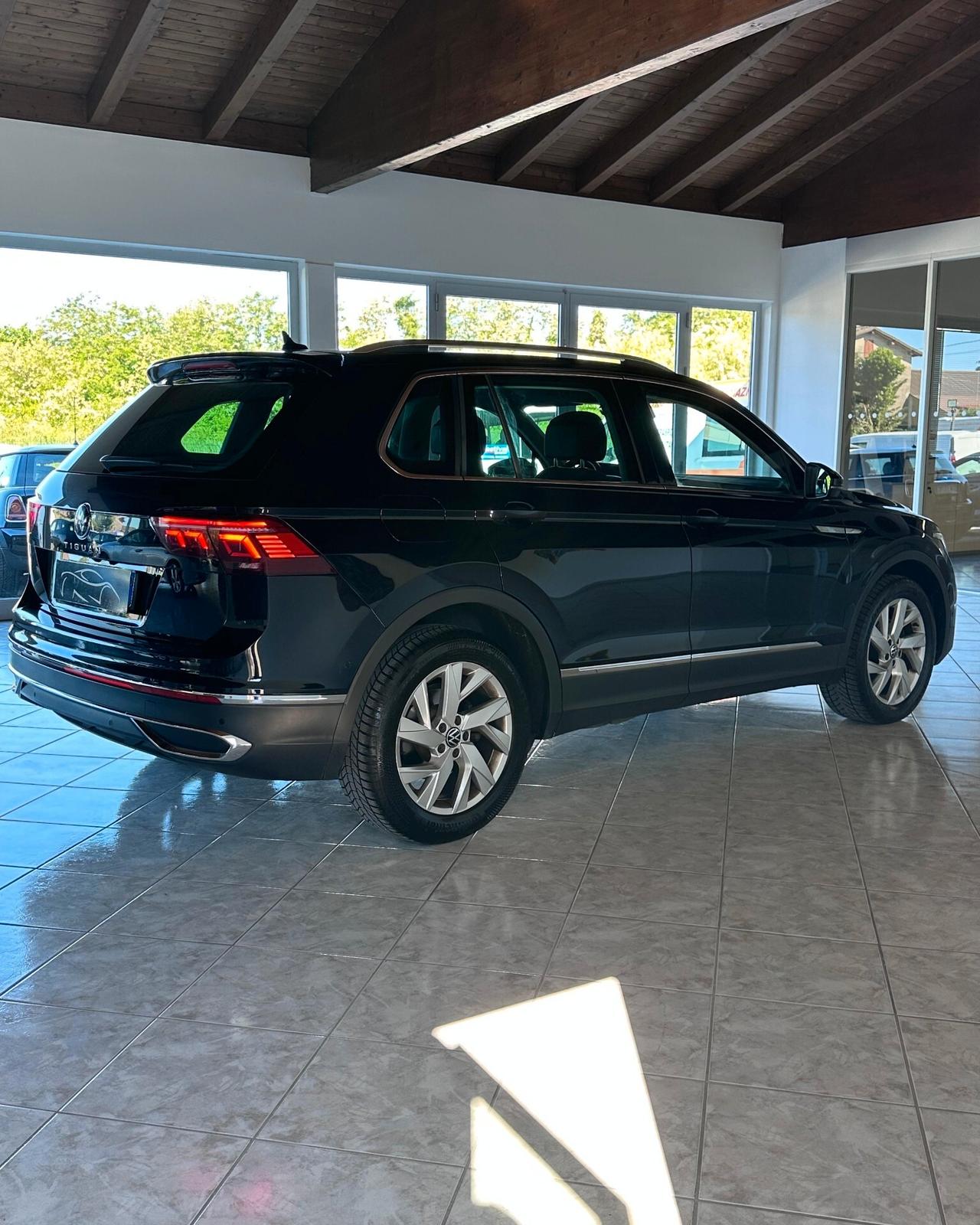 Volkswagen Tiguan 2.0 TDI 150 CV SCR DSG Elegance