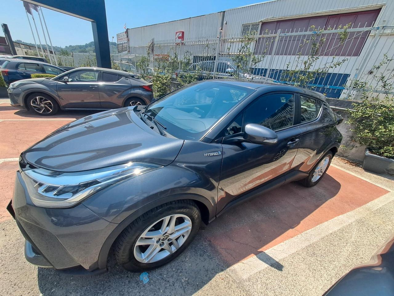 Toyota C-HR 1.8 Hybrid E-CVT Active