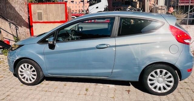 Ford Fiesta 1.2 82CV 3 porte Titanium