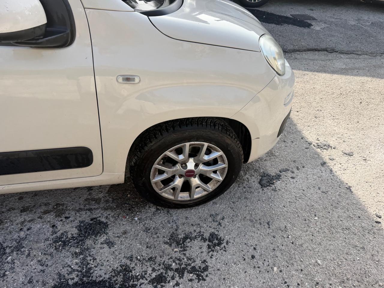 Fiat Panda 0.9 TwinAir Turbo Natural Power Lounge