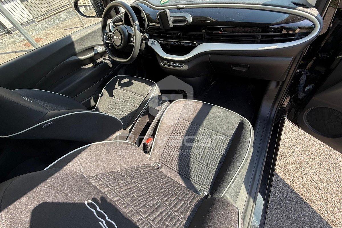 FIAT 500e Berlina 23,8 kWh Action