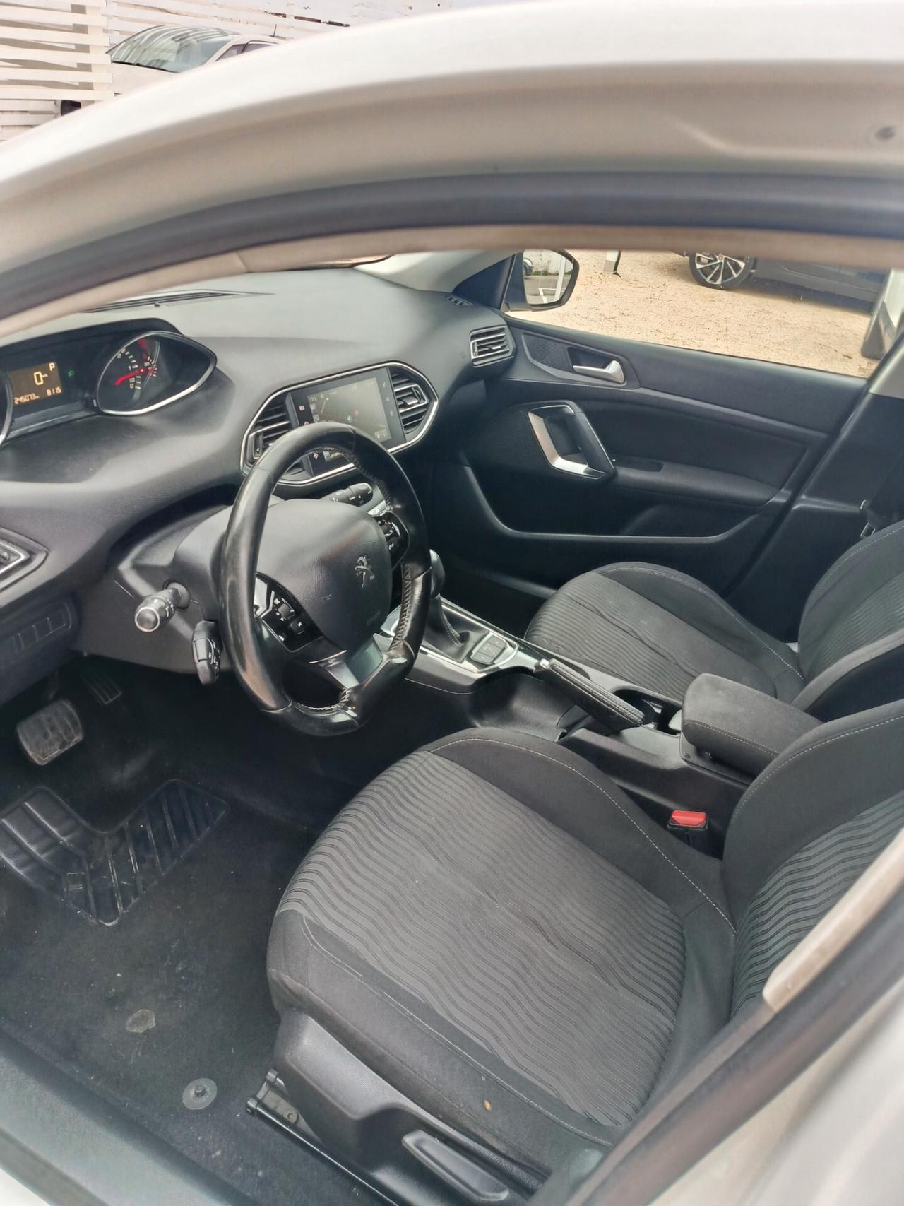 Peugeot 308 BlueHDi 120 S&S EAT6 GT Line sconto 1000 euro leggere descrizione
