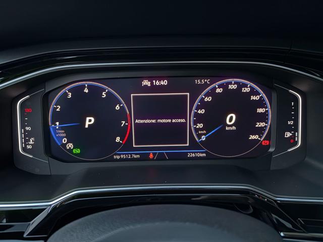 VOLKSWAGEN Taigo 1.0 TSI 110 CV DSG R-Line TETTO APR/PAN