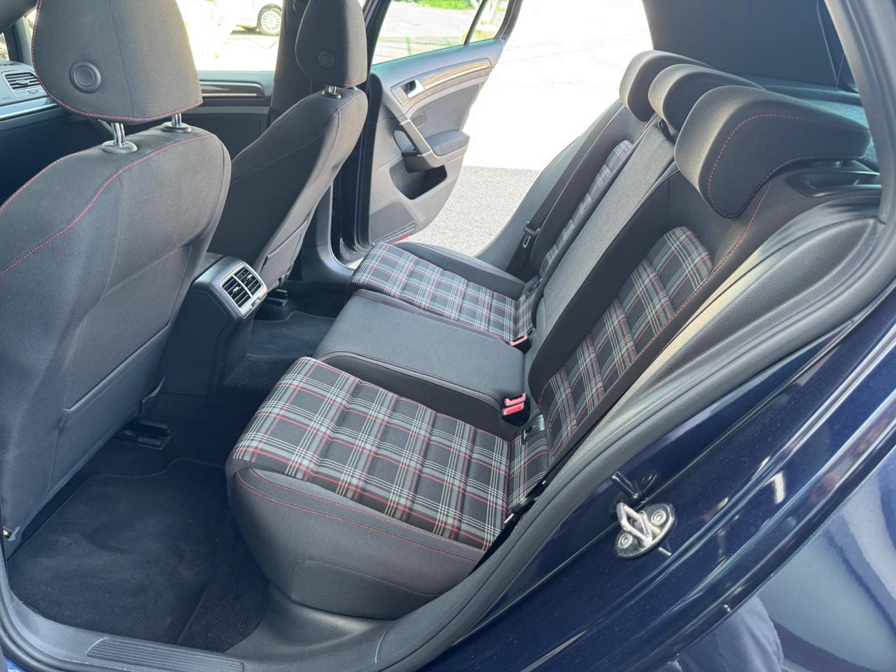 Volkswagen Golf GTI 2.0 TSI 5p. 2015