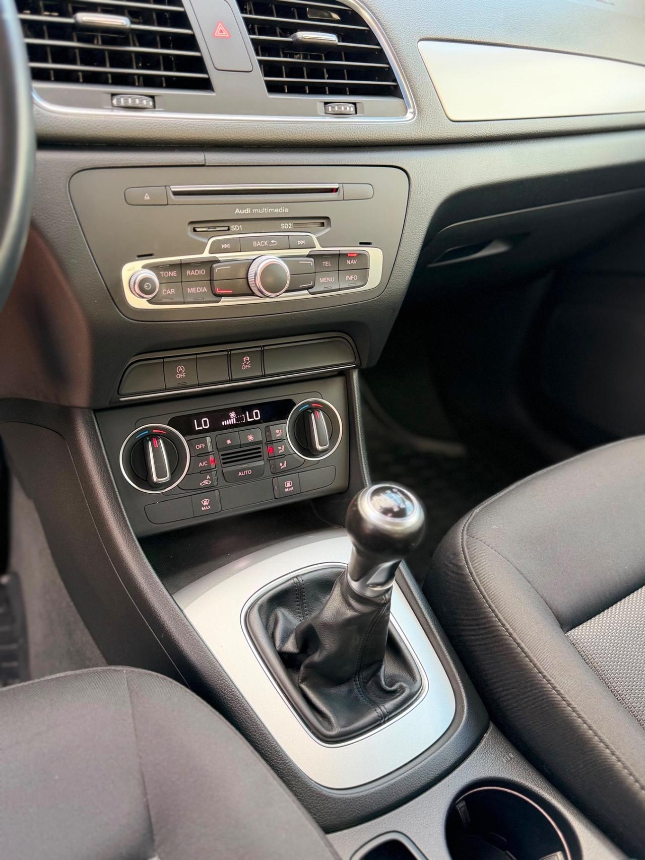 Audi Q3 2.0 TDI 120 CV Business