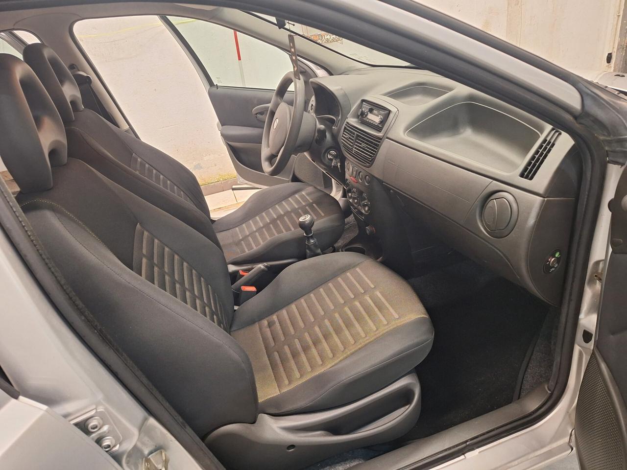 Fiat Punto Classic 1.2 5 porte Natural Power Active GARANZIA 6 MESINEOPAT UNICOPROPIETARIO