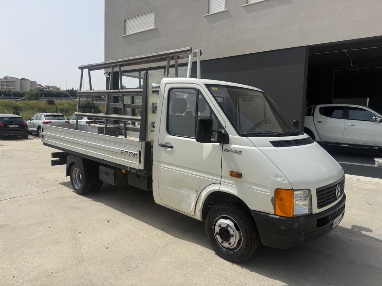 Volkswagen LT 46 2.5 TDI furgone cassonato