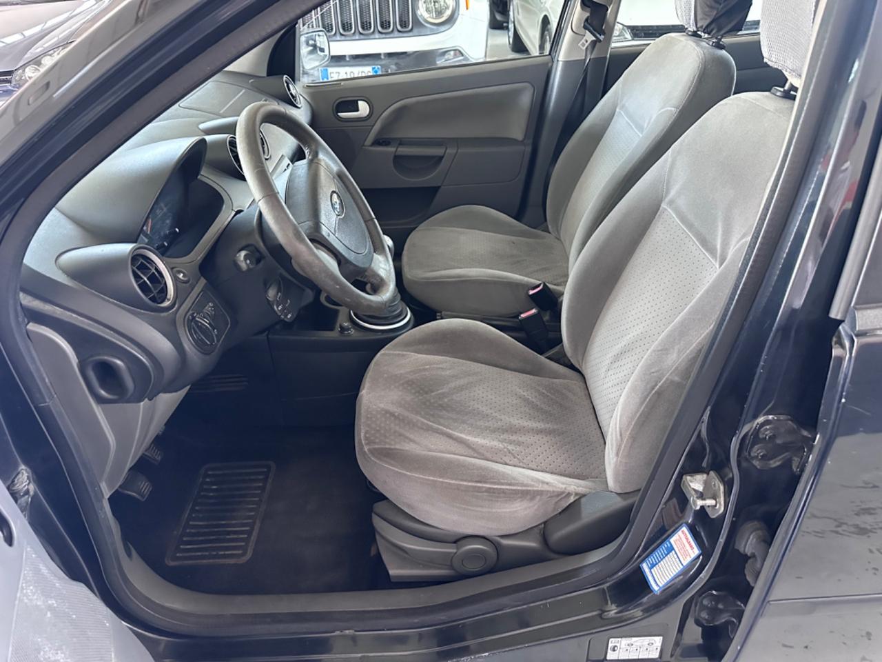 Ford Fiesta 1.4 16V 5p. Ghia