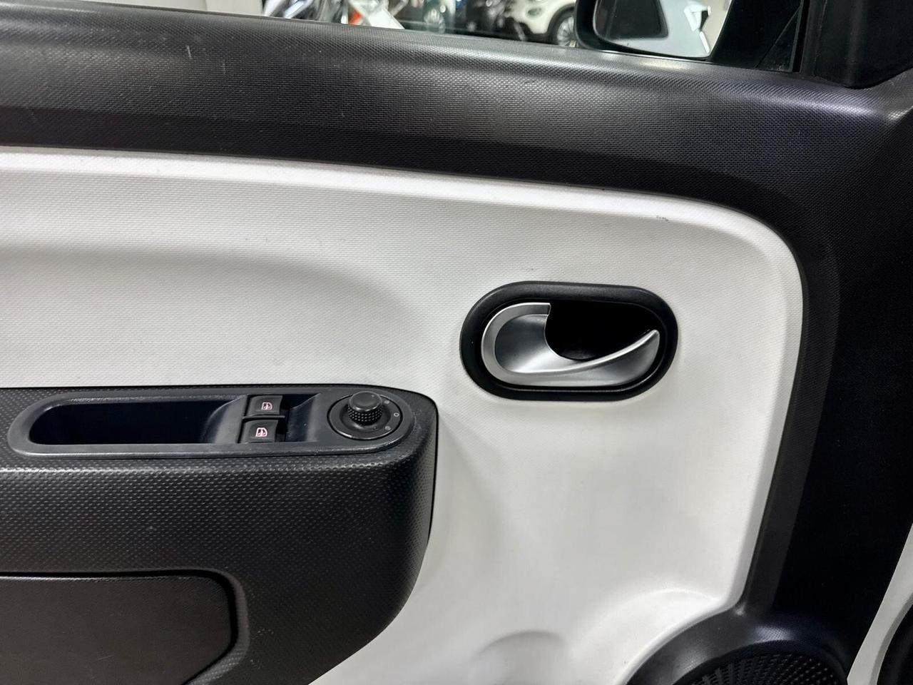 Renault Twingo 0.9 TCe 90cv EDC Intens 2016