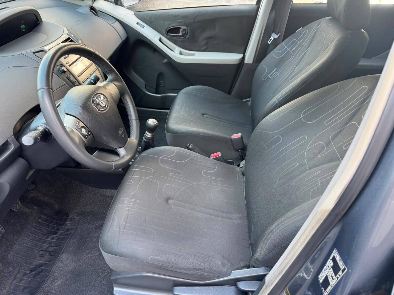 Toyota Yaris 1.0 5 porte Sol*NEOPATENTATI