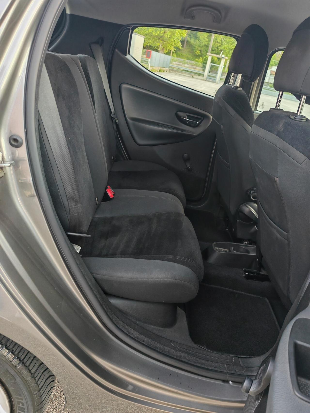 Lancia Ypsilon 1.2 69 CV Platinum