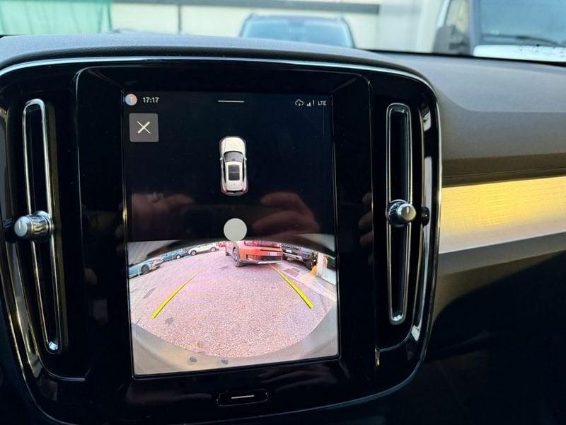 Volvo XC40 B3 automatico Plus Black Edition