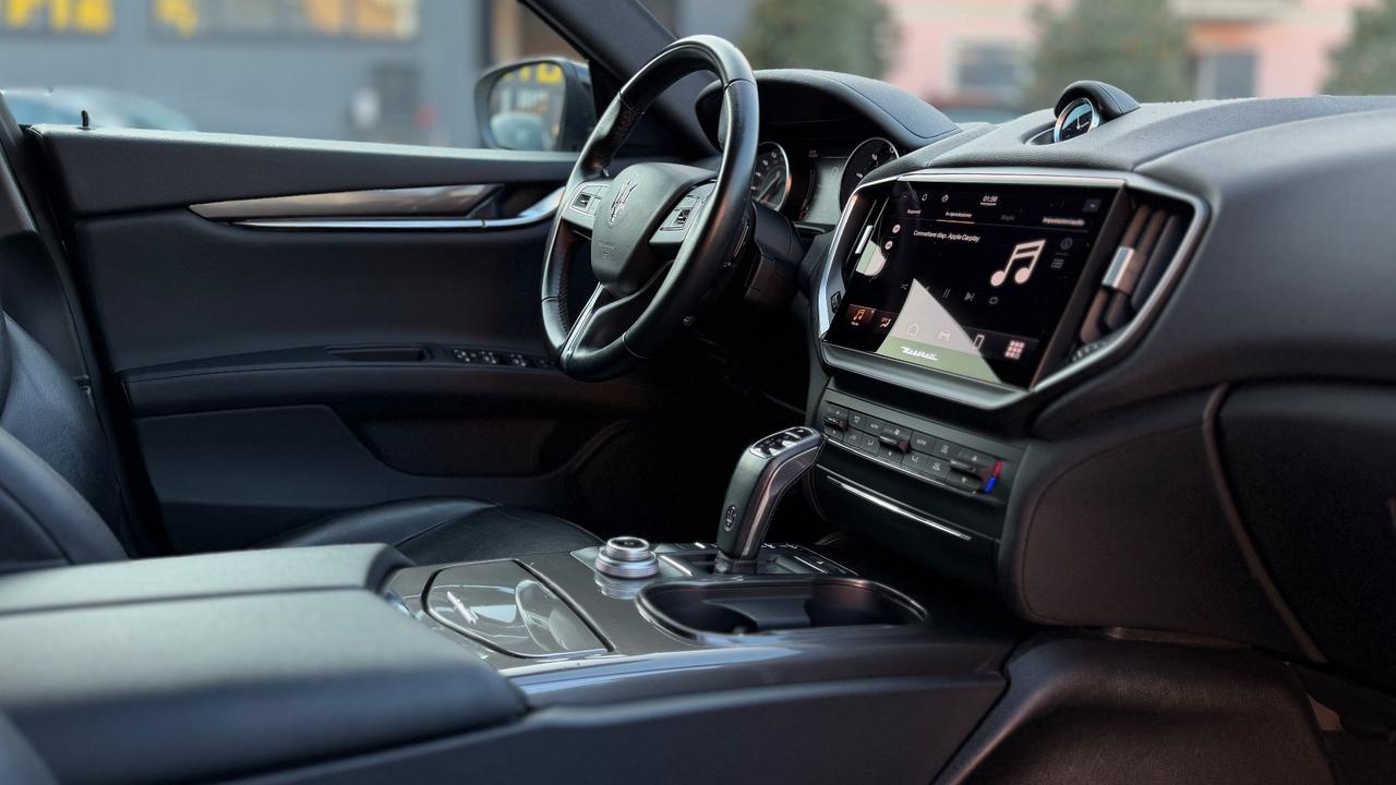 MASERATI GHIBLI 2.0 GT MHEV HYBRID AT8 330 CV - FULL LED, PELLE, SEDILI ELETTRICI