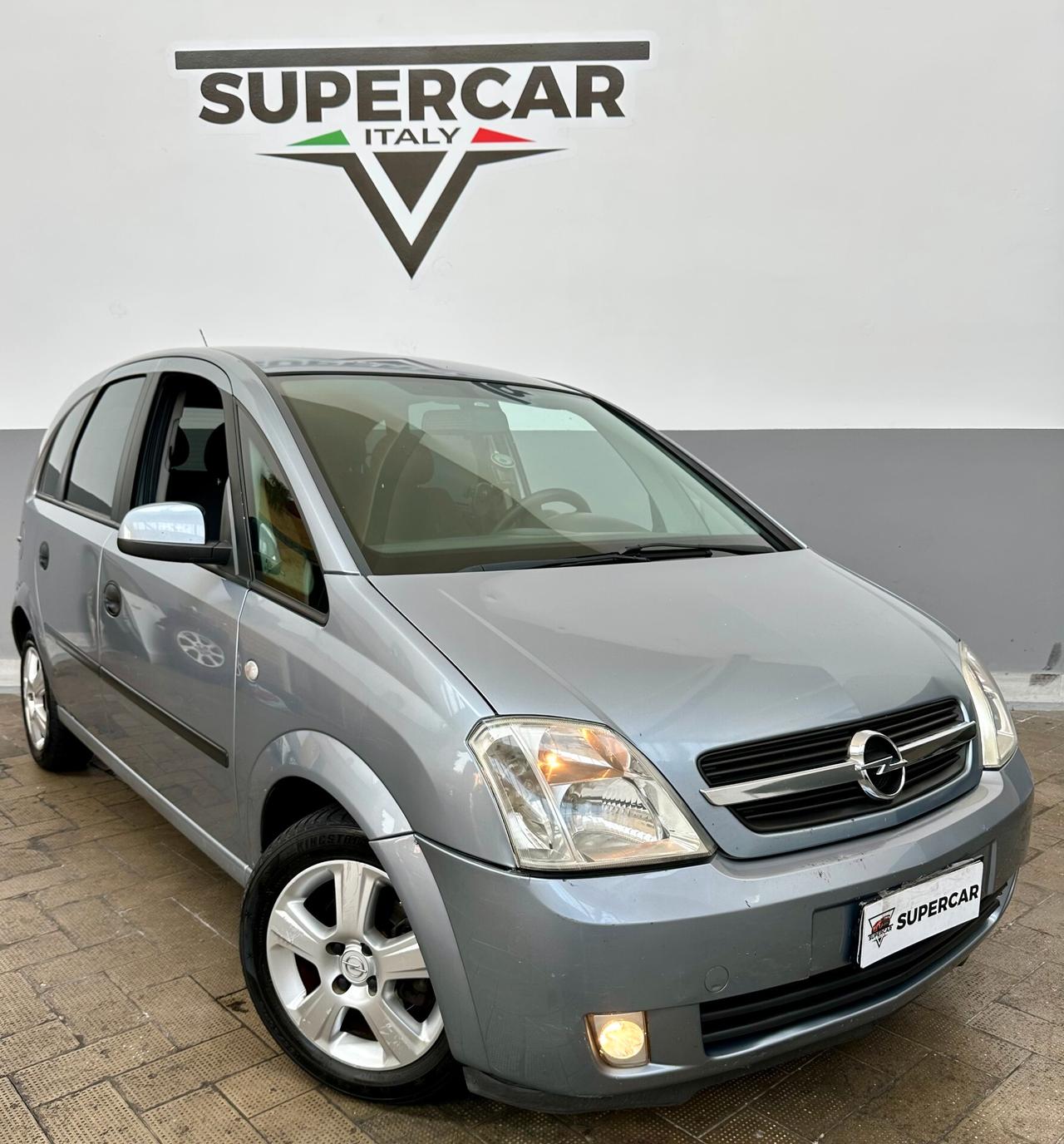 Opel Meriva 1.4 Benz (Euro 4), spaziosa e ben funzionante