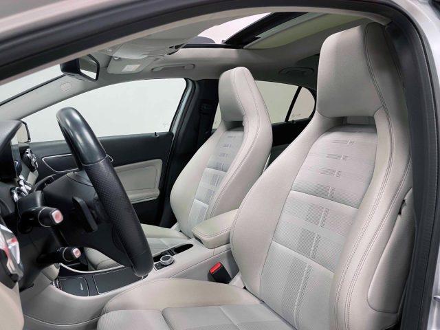 MERCEDES-BENZ GLA 220 PREMIUM 4MATIC AUTO