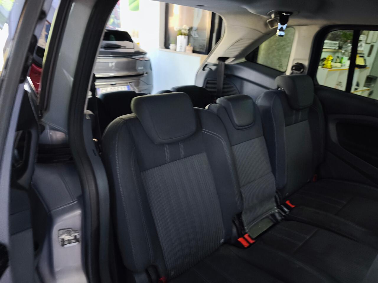 Ford C-Max 7 1.6 TDCi 115CV Titanium 7 posti