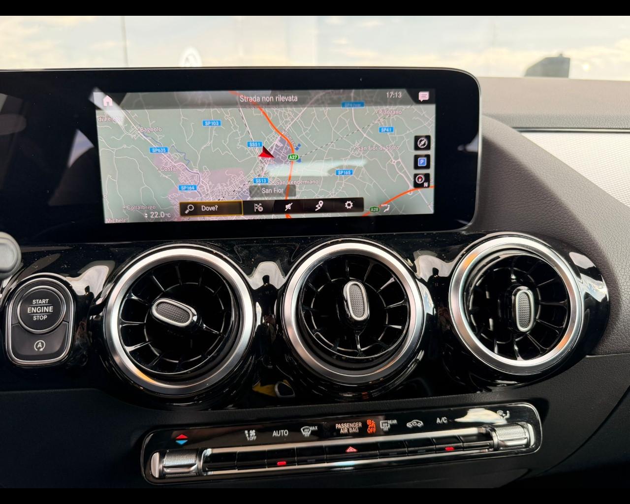 Mercedes-Benz GLA 200D SPORT PLUS AUTO