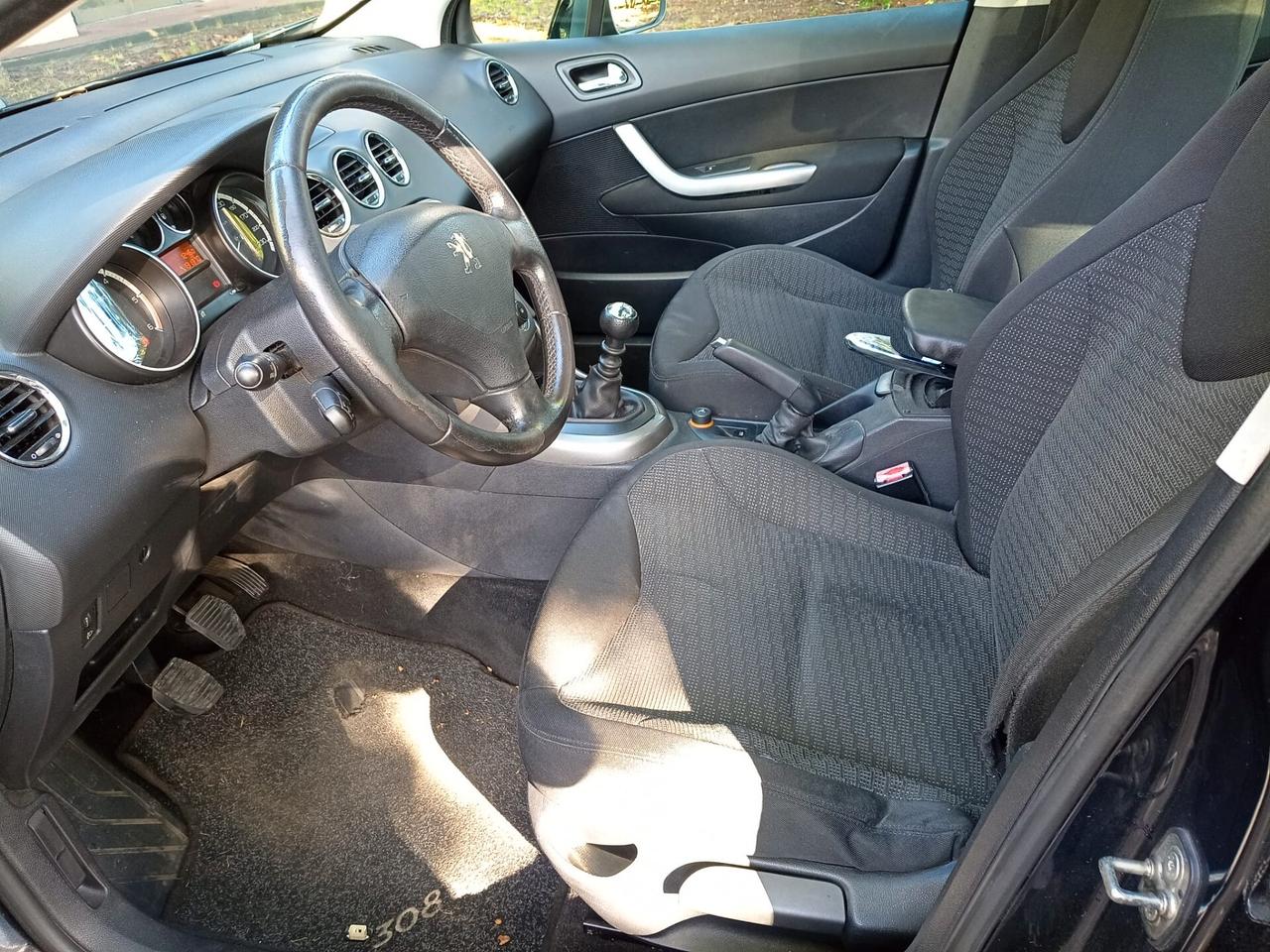 Peugeot 308 1.6 HDi 110CV SW Ciel Premium