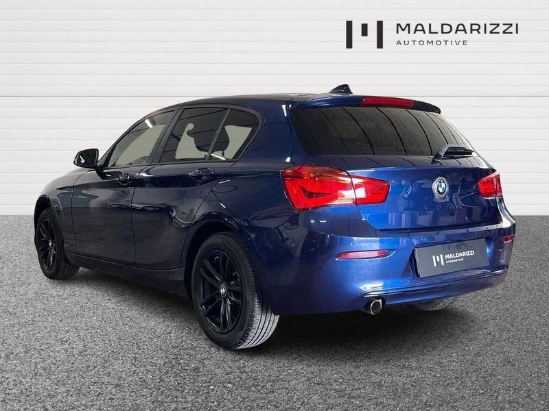 BMW Serie 1 F/20-21 2015 116d Sport 5p auto my18