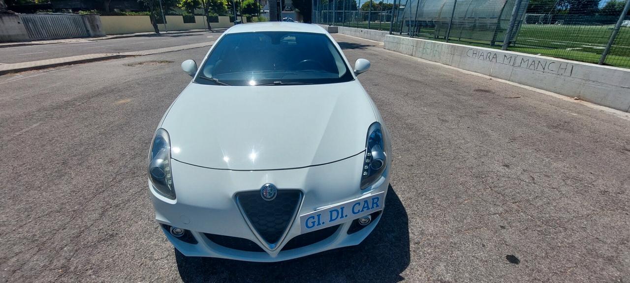 GIULIETTA 1,6 DIESEL SUPER JTD-M 105 CV X NEOPATENTATI LEGA TELEFONO STRAFULL IMPECCABILE
