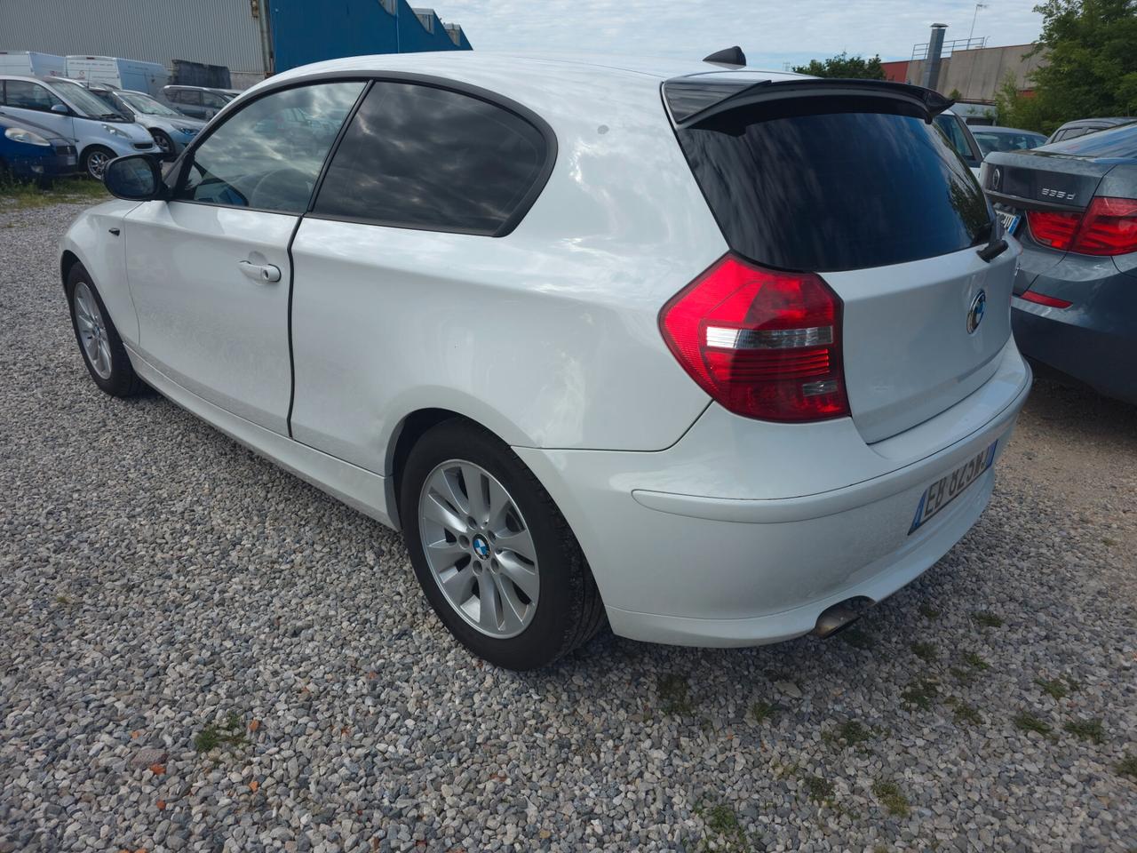 Bmw 116 116d 2.0 116CV cat 3 porte Futura DPF