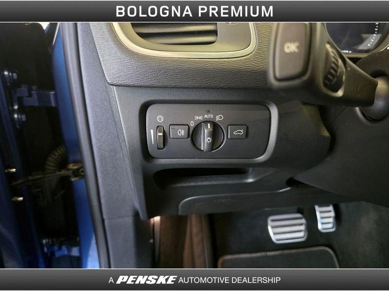 Volvo V40 T3 Geartronic R-design