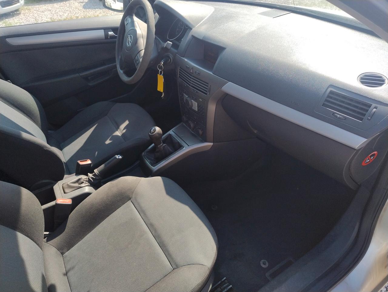 Opel Astra 1.6 16V VVT Station Wagon Cosmo