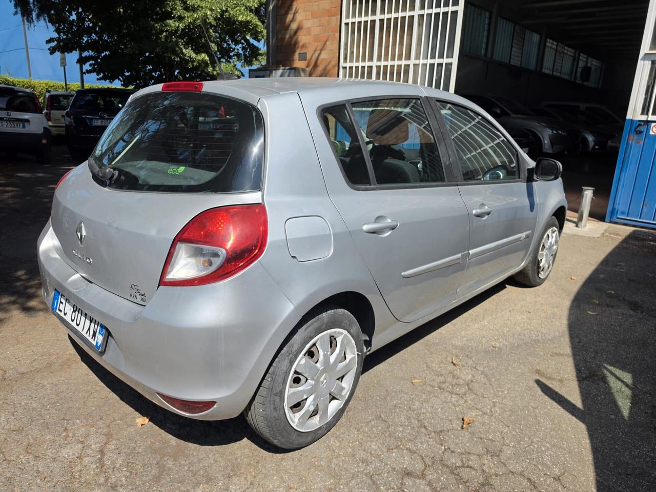 Renault Clio 1.2 16V 5 porte GPL Dynamique rate da 99,00