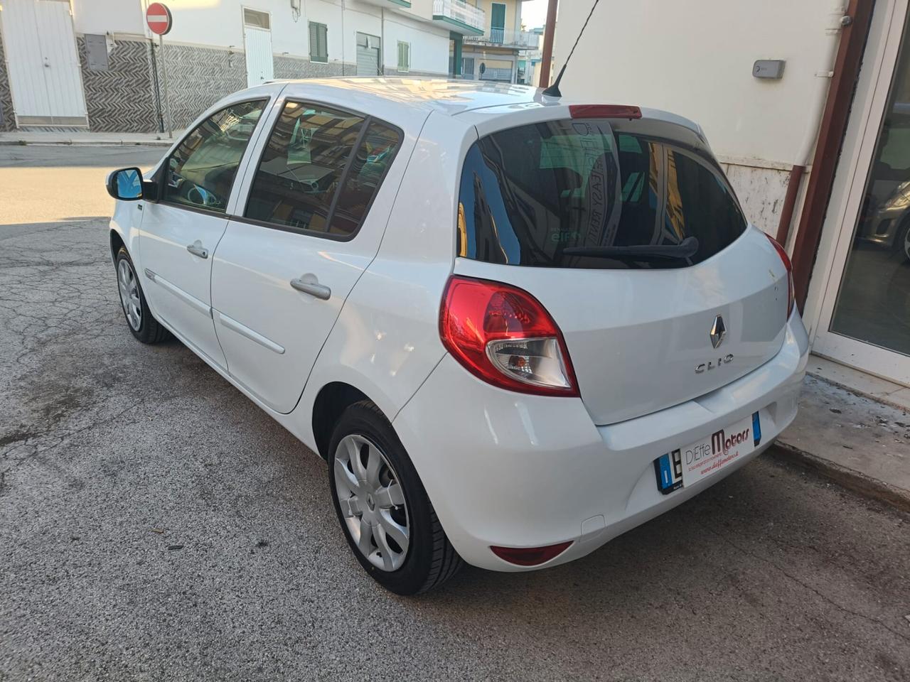 Renault Clio 1.2 16V 5 porte GPL Yahoo!