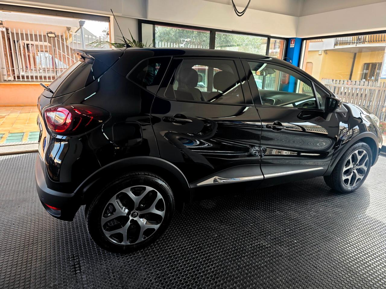 Renault Captur 1.5 110cv 2018 83000km Energy Intens