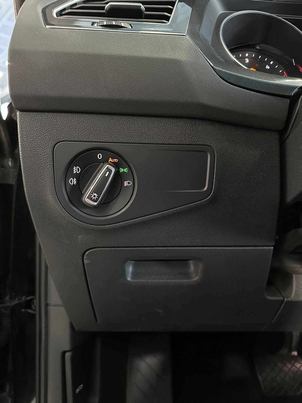 Volkswagen Tiguan 2.0d 150cv DSG CarPlay PaddleF1 ADAS Finanziabile
