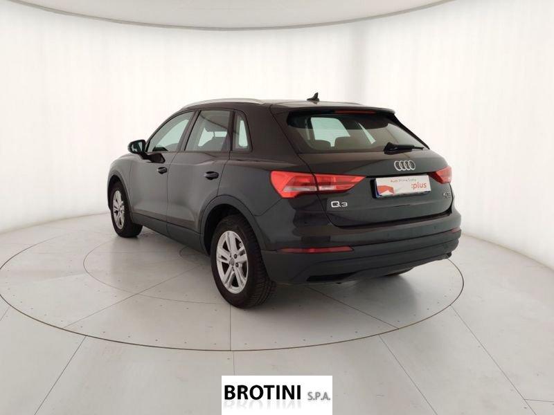 Audi Q3 35 TDI quattro S-Tronic Business