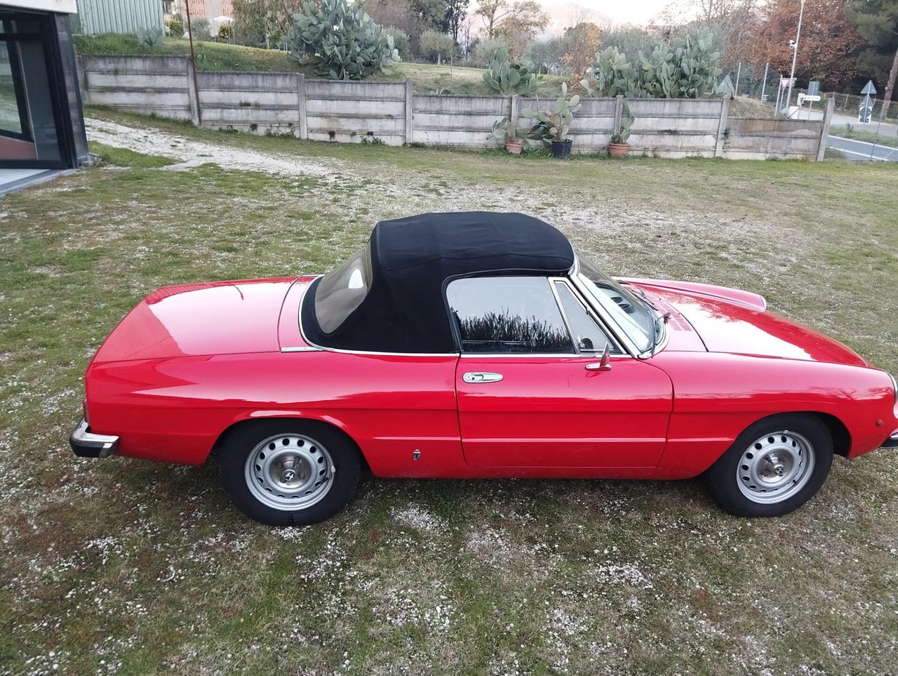 Alfa Romeo Spider 2.0 Veloce