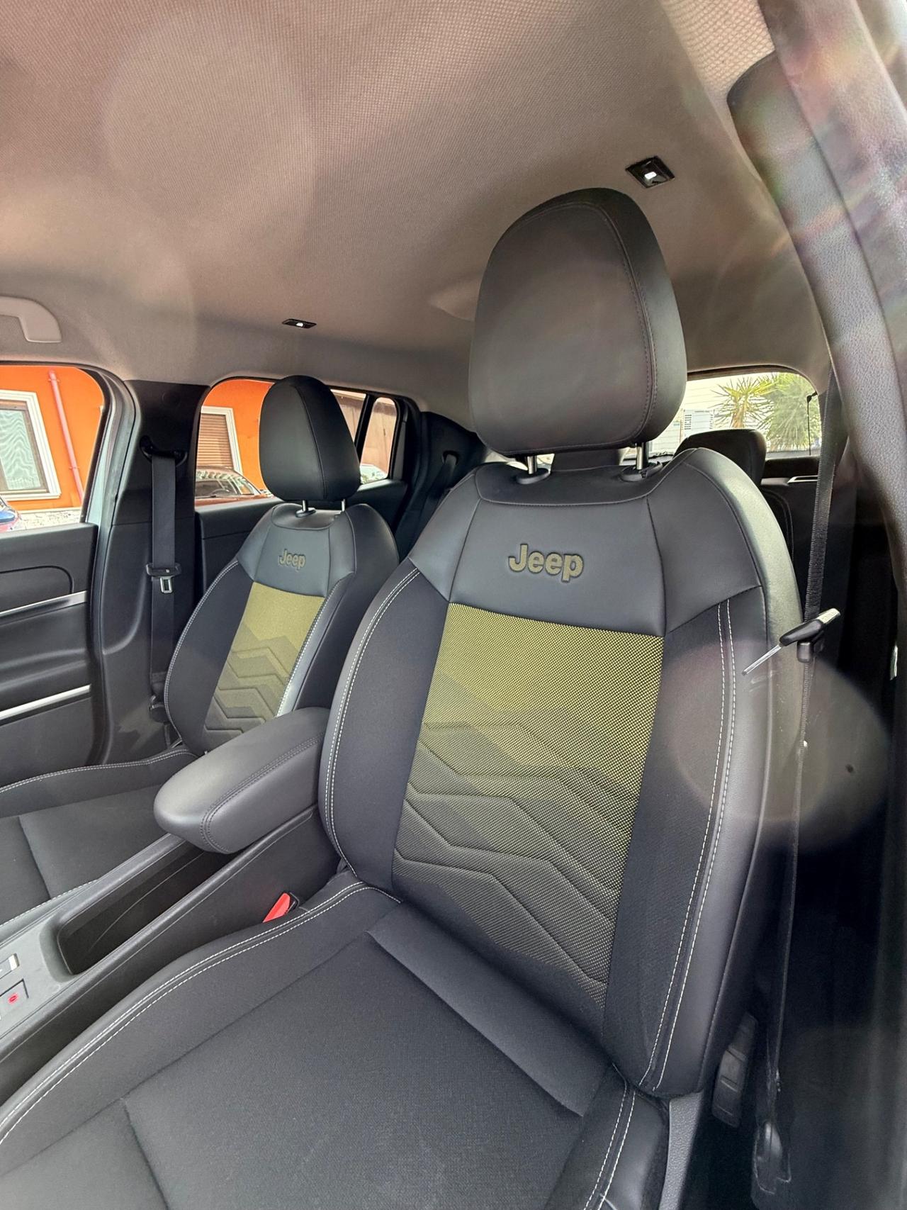 Jeep Avenger 1.2 Turbo 100 CV Summit